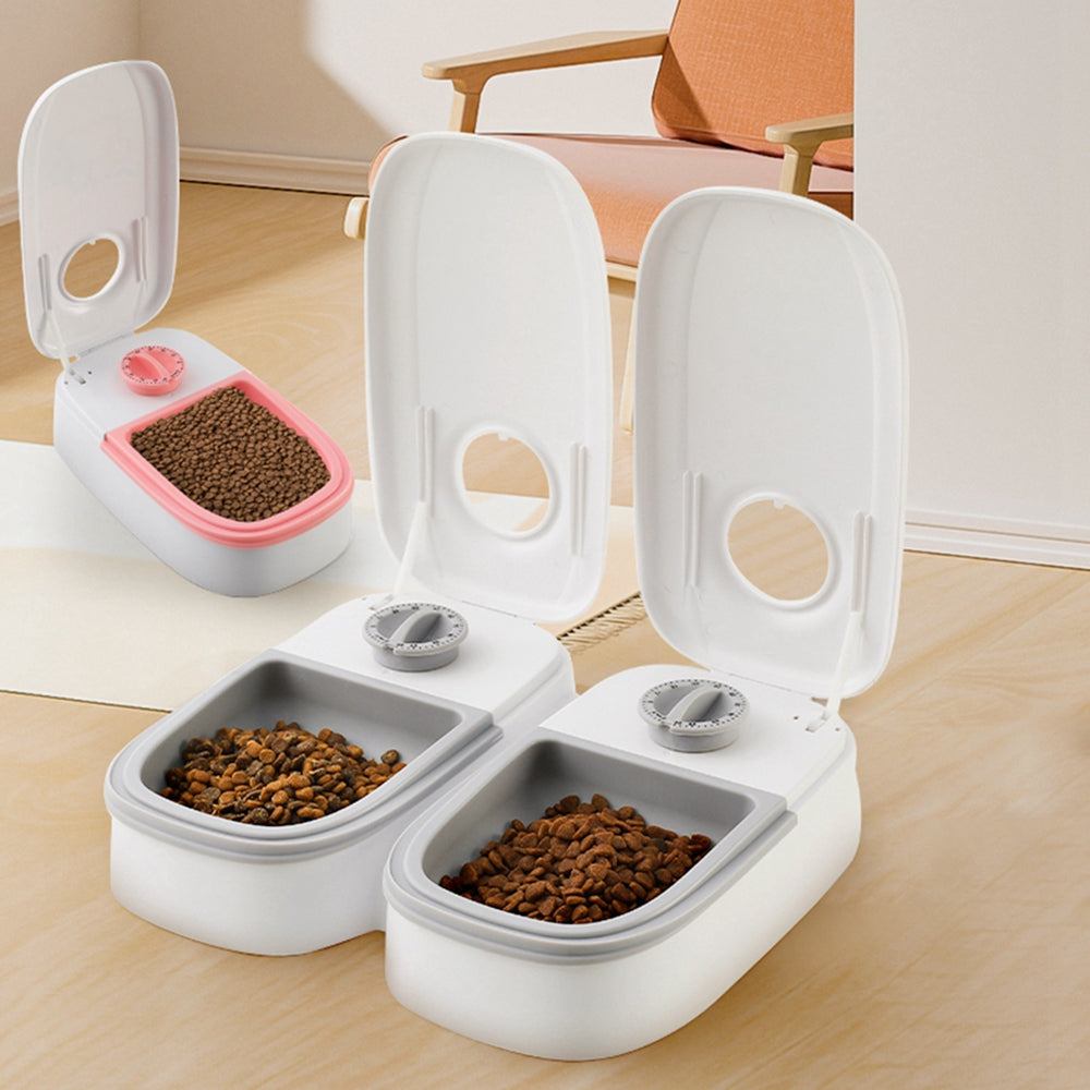 Automatic food dispenser for pets